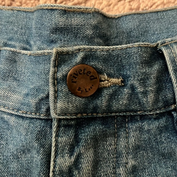 Vintage Lee Jean shorts - Picture 3 of 6